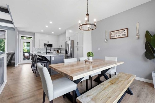 362 Webster Drive, Red Deer, AB - Indoor Photo Showing Dining Room