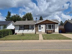 68 Hermary Red Deer, AB T4N 6E7