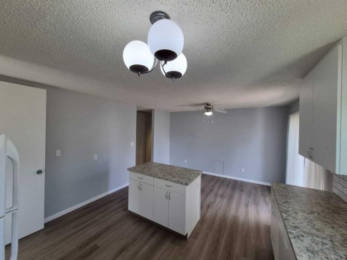 68 Hermary, Red Deer, AB - Indoor