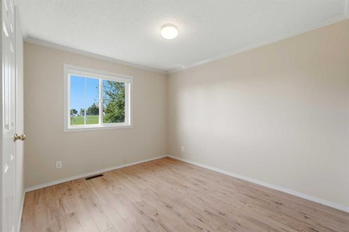 4591 Eastview Crescent, Rimbey, AB - Indoor Photo Showing Other Room