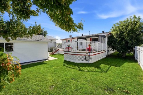 4591 Eastview Crescent, Rimbey, AB - Outdoor With Deck Patio Veranda