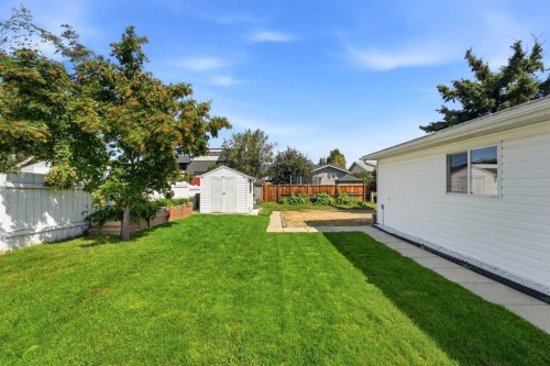 4591 Eastview Crescent, Rimbey, AB - Outdoor