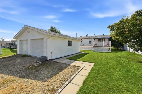 4591 Eastview Crescent, Rimbey, AB - Outdoor With Deck Patio Veranda