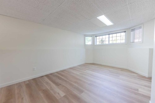 73 Ogilvie Close, Red Deer, AB - Indoor Photo Showing Other Room