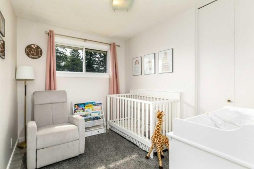 10 Odstone Green, Red Deer, AB - Indoor Photo Showing Bedroom