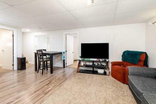 10 Odstone Green, Red Deer, AB - Indoor Photo Showing Other Room