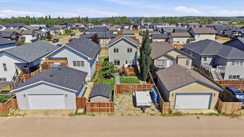 9 Hampton Crescent, Sylvan Lake, AB - Outdoor
