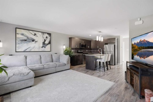 9 Hampton Crescent, Sylvan Lake, AB - Indoor Photo Showing Living Room