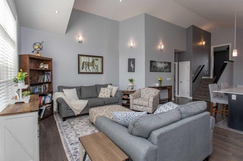 51 Emily Crescent, Lacombe, AB - Indoor Photo Showing Living Room