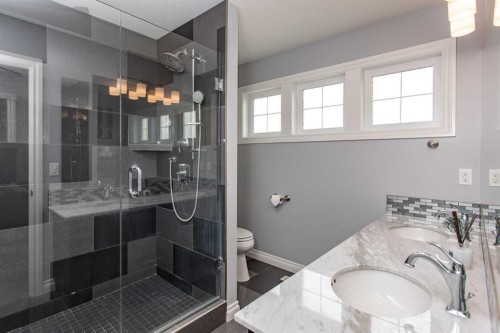 51 Emily Crescent, Lacombe, AB - Indoor Photo Showing Bathroom
