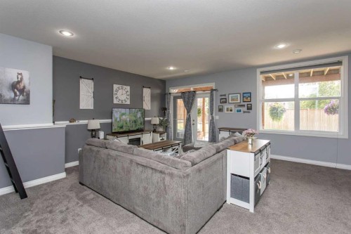 51 Emily Crescent, Lacombe, AB - Indoor