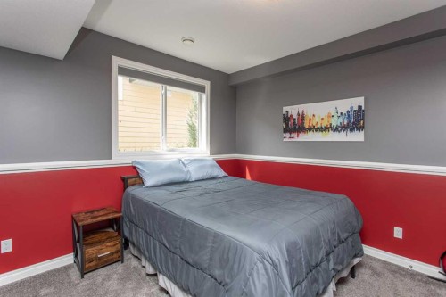 51 Emily Crescent, Lacombe, AB - Indoor Photo Showing Bedroom
