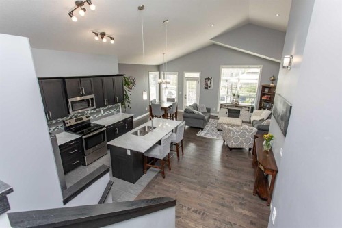51 Emily Crescent, Lacombe, AB - Indoor