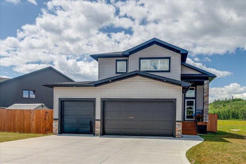136 12 Avenue NE Sundre, AB T0M 1X0