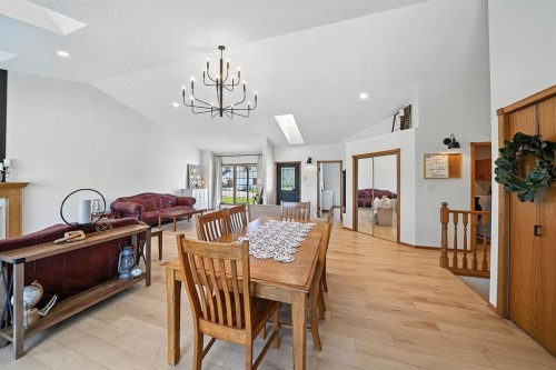 14 Denison Crescent, Red Deer, AB - Indoor Photo Showing Dining Room