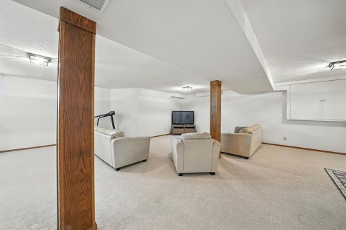 14 Denison Crescent, Red Deer, AB - Indoor Photo Showing Other Room