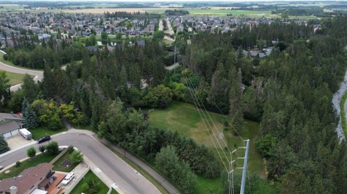 20 Cronquist Close, Red Deer, AB 