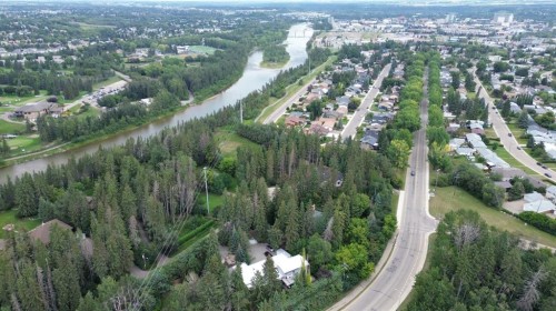 20 Cronquist Close, Red Deer, AB 