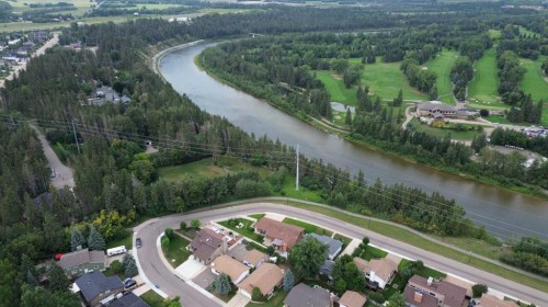 20 Cronquist Close, Red Deer, AB 