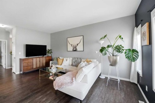 161 Crimson Court, Blackfalds, AB - Indoor Photo Showing Living Room