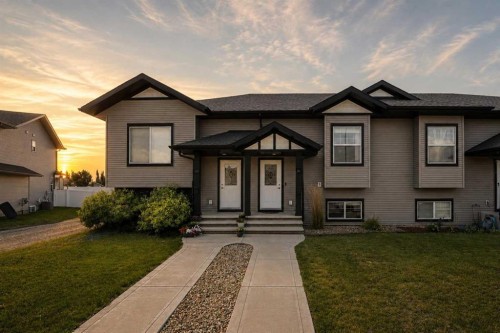 161 Crimson Court, Blackfalds, AB - Outdoor With Facade