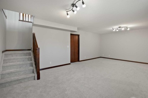 92 Ireland Crescent, Red Deer, AB - Indoor Photo Showing Other Room
