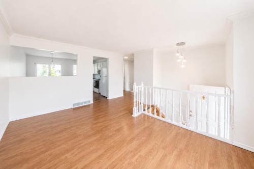7363 59 Avenue, Red Deer, AB - Indoor Photo Showing Other Room