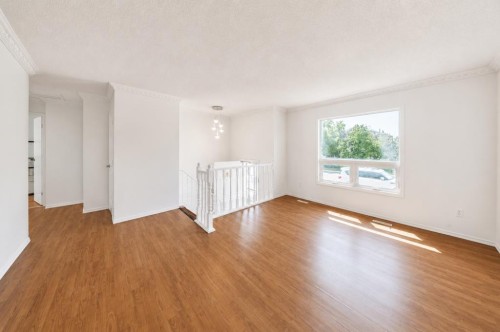 7363 59 Avenue, Red Deer, AB - Indoor