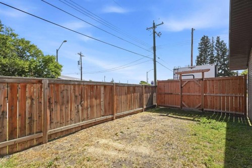 4814 Lorne Avenue, Blackfalds, AB - Outdoor