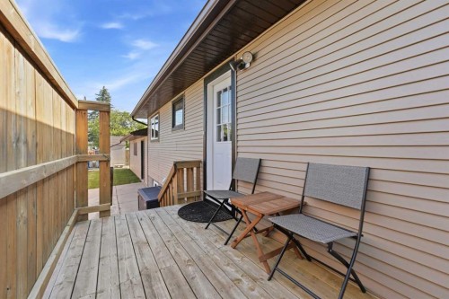 4814 Lorne Avenue, Blackfalds, AB - Outdoor With Deck Patio Veranda With Exterior
