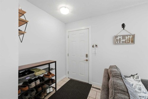 4814 Lorne Avenue, Blackfalds, AB - Indoor