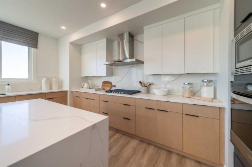 468 Northern Lights Place, Langdon, AB - Indoor Photo Showing Kitchen