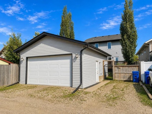 394 Teasdale Drive, Red Deer, AB - Outdoor With Exterior