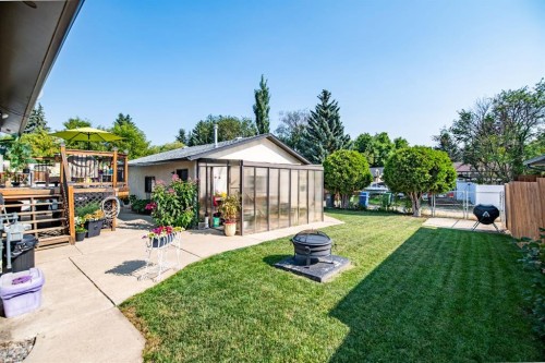 21 Malcolm Crescent, Red Deer, AB - Outdoor