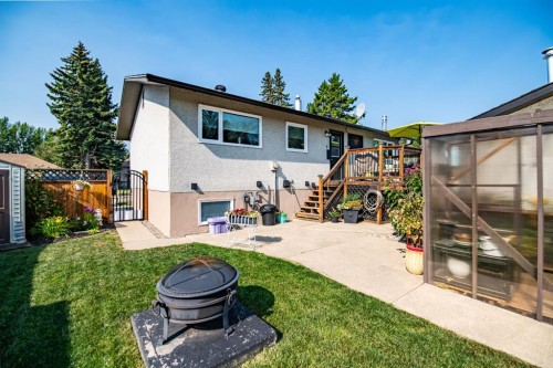 21 Malcolm Crescent, Red Deer, AB - Outdoor With Exterior