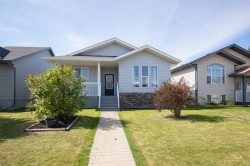 3 Taylor Drive Lacombe, AB T4L 2N8