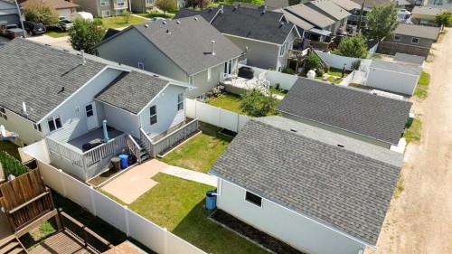 3 Taylor Drive, Lacombe, AB - Outdoor