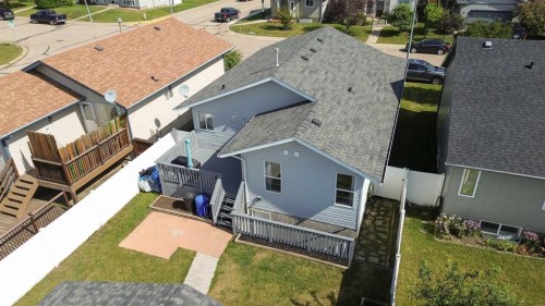 3 Taylor Drive, Lacombe, AB - Outdoor