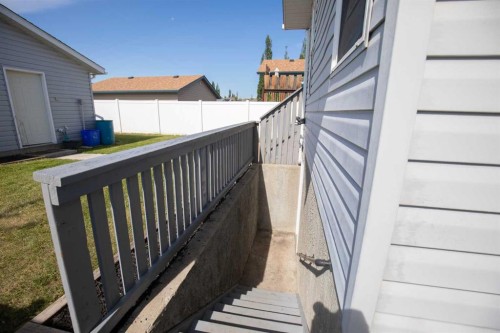 3 Taylor Drive, Lacombe, AB - Outdoor With Exterior