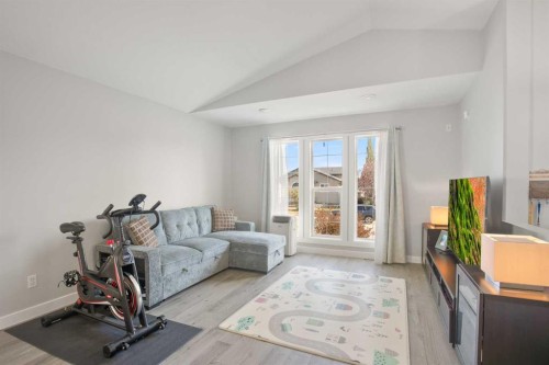 3 Taylor Drive, Lacombe, AB - Indoor
