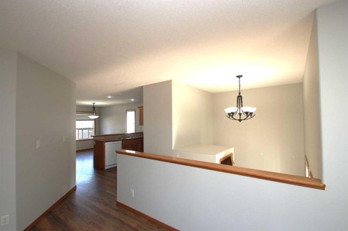 264 Vanson Close, Red Deer, AB - Indoor Photo Showing Other Room
