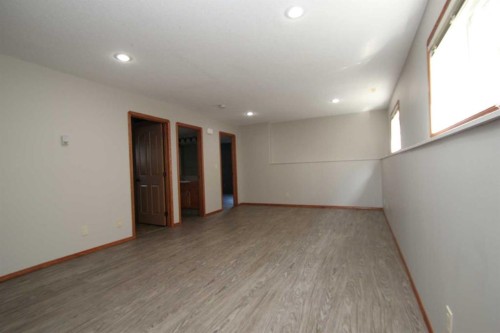 264 Vanson Close, Red Deer, AB - Indoor Photo Showing Other Room