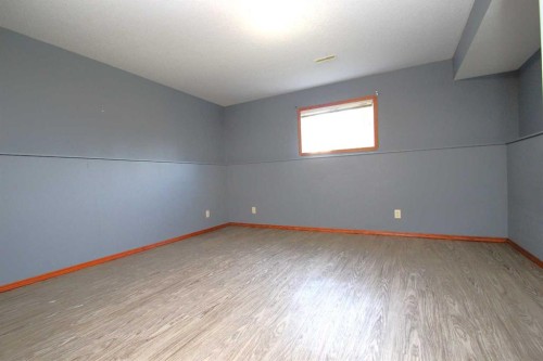 264 Vanson Close, Red Deer, AB - Indoor Photo Showing Other Room
