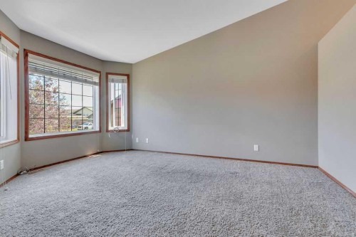 12 Kensington Close, Red Deer, AB - Indoor Photo Showing Other Room