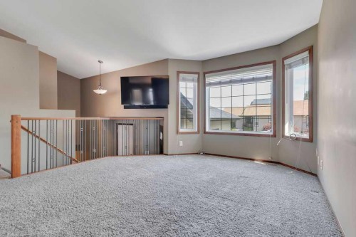 12 Kensington Close, Red Deer, AB - Indoor Photo Showing Other Room