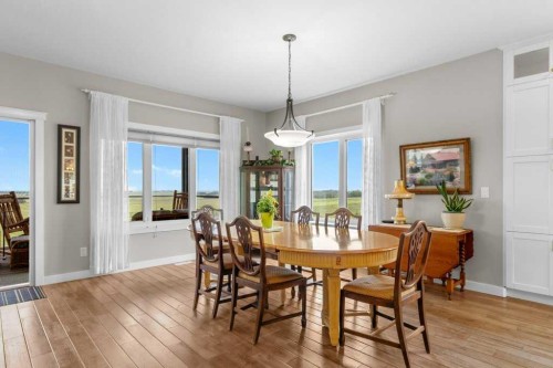 36408 Range Road 271, Rural Red Deer County, AB - Indoor Photo Showing Dining Room