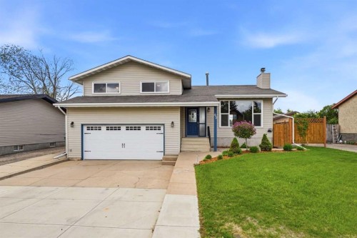 45 Northstar Drive  Lacombe, AB T4L 1R7