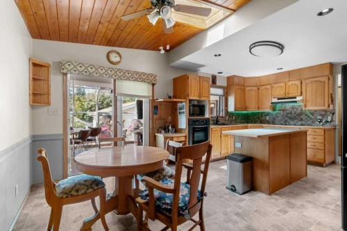 4732 48 Street, Sylvan Lake, AB - Indoor
