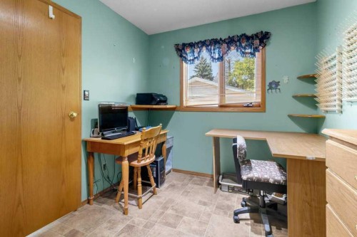 4732 48 Street, Sylvan Lake, AB - Indoor Photo Showing Office