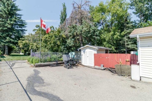 4732 48 Street, Sylvan Lake, AB - Outdoor